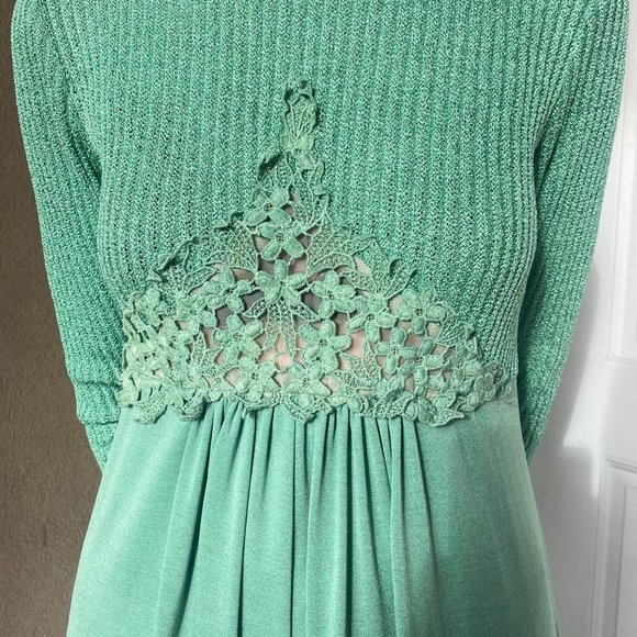 1970s Green Knit Long Sleeve Dress - Picture 2 of 4
